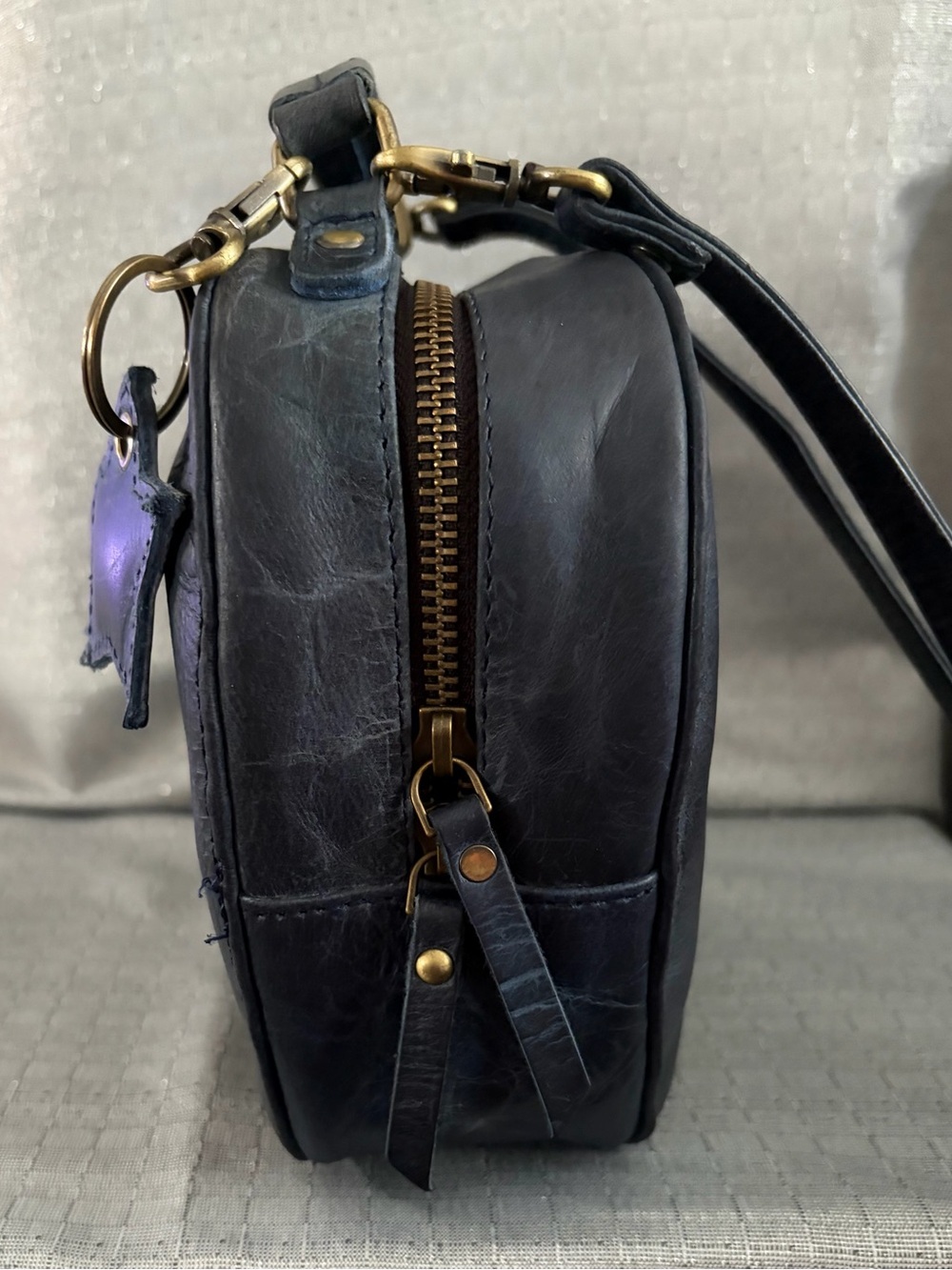 HLC Collection Small Apple Cut Bag - Picture 4 of 7